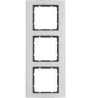 Рамка 3 местная 10133004 Berker B3