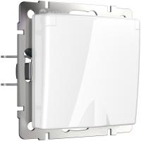 Розетка влагозащ. с зазем. с защит. крышкой и шторками белая Werkel Встраиваемые механизмы белые W1171201