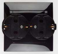 Розетка с заземлением двойная в комплекте с рамкой Simon 15 1590459-032