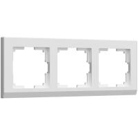Рамка из пластика на 3 поста Stark белый Werkel Stark белый W0031801