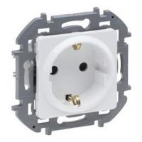 Розетка с заземлением со шторками белая Inspiria 673730