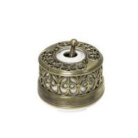 Тумблерный 2-х позиционный выключатель для наружного монтажа проходной с декоративной накладкой латунь OP41.KV.WT Salvador