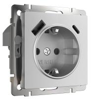 Розетка с заземлением, шторками и USB тип A+C серебряный матовый Werkel Встраиваемые механизмы серебряный матовый W1171765